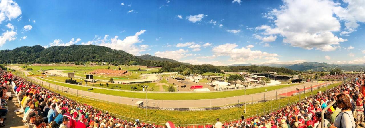 Grandprixcamp, Closest To The Red Bull Ring, Up To 4 Guests In A Tent Spielberg Bei Knittelfeld Экстерьер фото
